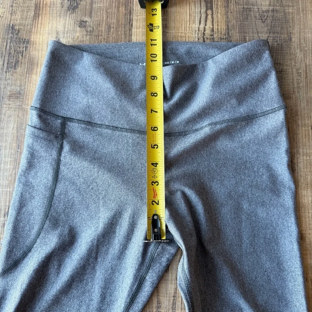 Under Armour HeatGear Grey Compression Cropped Leggings Activewear Womens Md